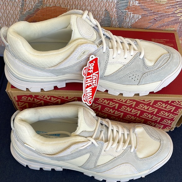 Vans Men’s Amzn Trailhead
Blanc De Blancmarshmallow
VN0A7TO2ASJ
Sneakers G - Picture 3 of 16